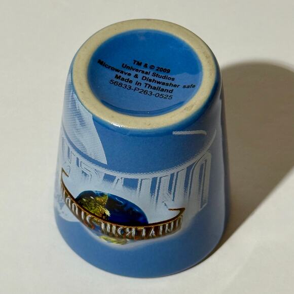 🌎 NWOT Universal Studios Blue Ceramic Shot Glass Souvenir Mini Mug 3D Globe - Picture 3 of 3